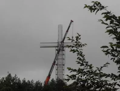 38-метров кръст ще закриля Благоевград