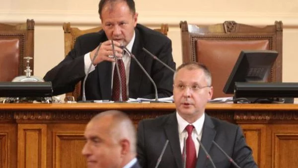 БСП вече е в пълен състав в парламента