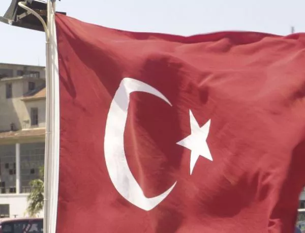 10 души загинаха при автобусна катастрофа в Турция