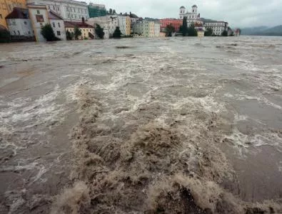 Наводненията в Чехия затвориха първокласната пътна мрежа