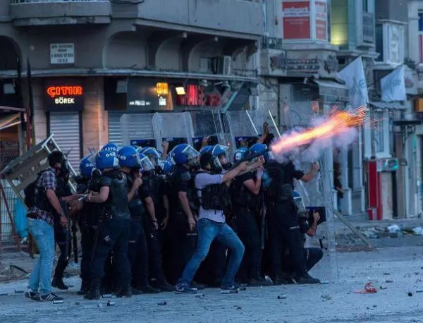 Турски медии са глобени за отразяването на протестите