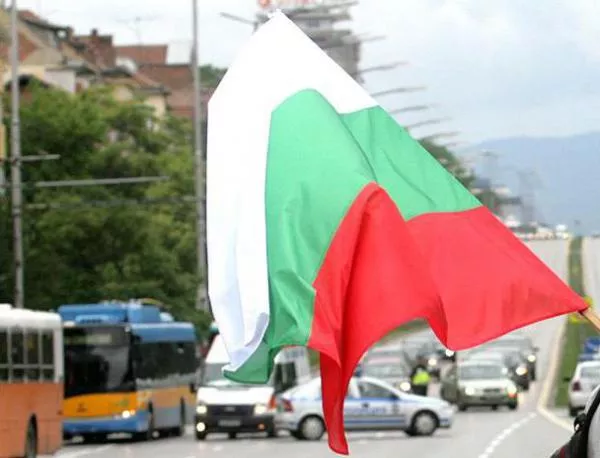 Във Варна и Бургас също има протести срещу Пеевски