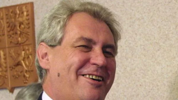 Президентът на Чехия иска оставката на правителството