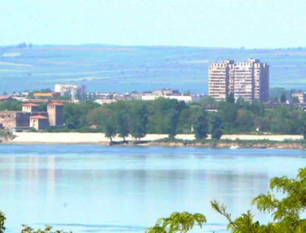 Дунав заля четири острова край Видин