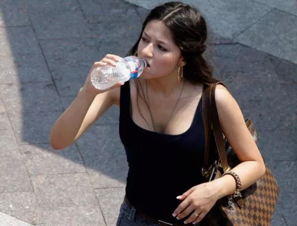 В София раздават безплатна минерална вода в жегите 