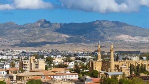 Кипър ще строи завод за втечнен природен газ 