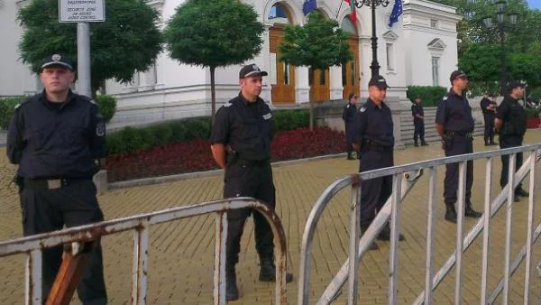 Трети ден на кафе до парламента