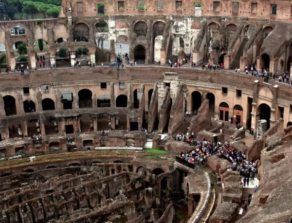 Новият кмет на Рим готви ограничаване на движението край Колизеума