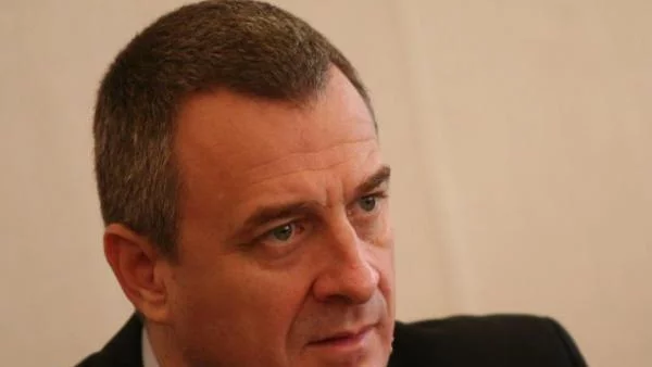 Йовчев забрани сключването на договори за дарения в МВР