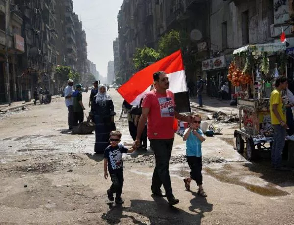 Близо 40 убити в Египет след сблъсък между армията и ислямистите