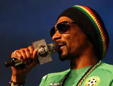 Snoop Dogg зарадва феновете с реге и стари хитове