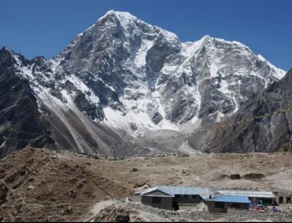 Българин оцелял след атентат в Хималаите мечтае да ги покори