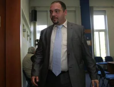 Филип Златанов ще обжалва решението на съда за отстраняването му