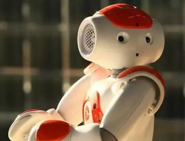 Грижовен робот предизвиква любов точно като човек
