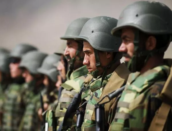 Афганистанските сили отстояват позициите си