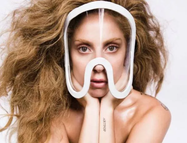 Лейди Гага - отново гола и скандална (18+)