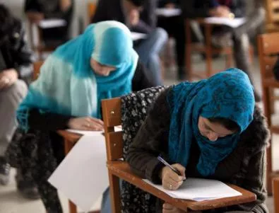 Турция иска да върне разделените за момчета и момичета училища
