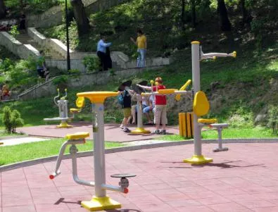 Правят фитнеси на открито в София 