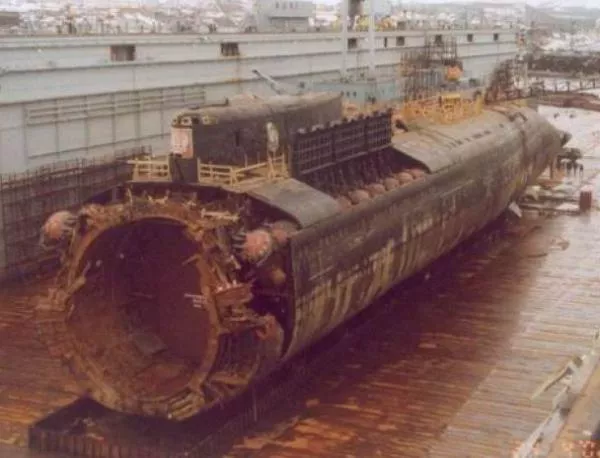 13 години от потъването на руската подводница "Курск"