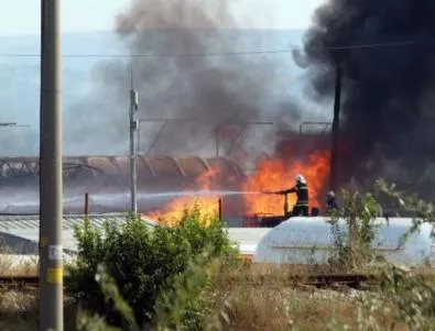Виж как избухва цистерната край Езерово