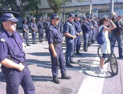 Напрежение между полиция и демонстранти на 