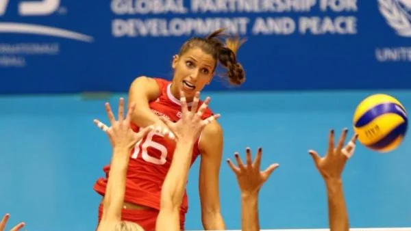 България за малко пропусна шанса си за финалите на Гран При