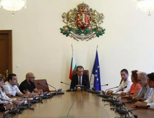 "Галъп": 40% от българите искат оставката на Орешарски