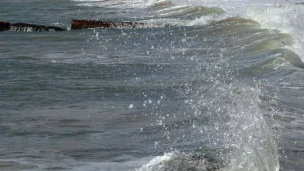 Двама души са се удавили в морето край Слънчев бряг