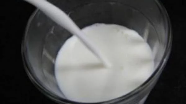 Целта на "Училищно мляко" е да развие интереса на децата към здравословното хранене