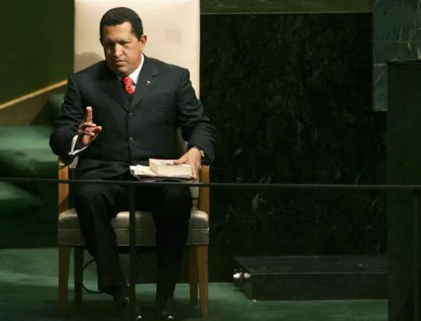 Мадуро твърди, че Чавес е бил заразен с рак