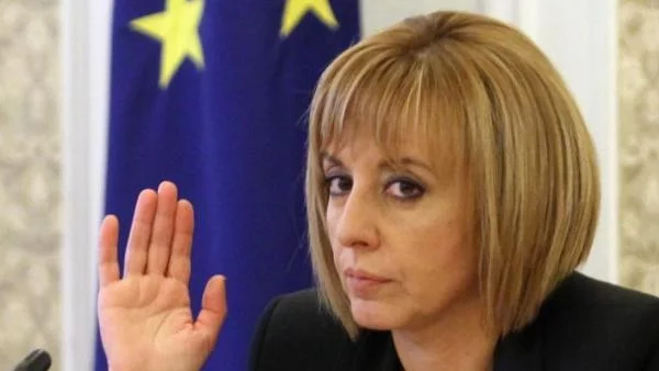 Манолова: Изборният кодекс не е готов, трябва да обсъдим текстовете