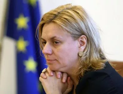 Европарите ще са недостатъчни за АМ „Хемус”, каза Терзиева