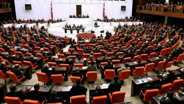 Турската опозиция твърдо против войната в Сирия