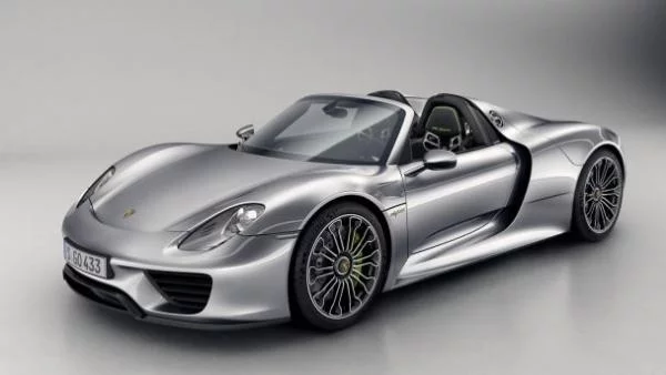 Porsche официално показа серийния 918 Spyder