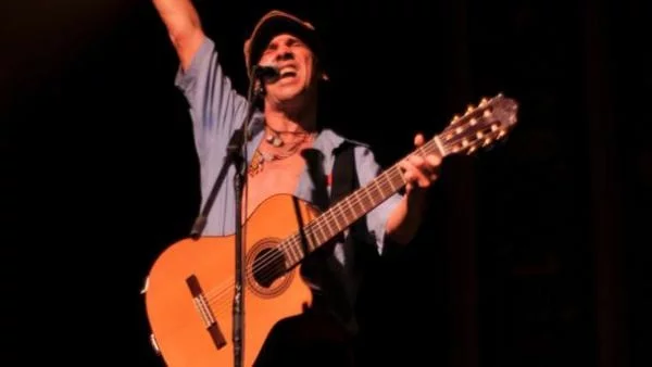 Виж кой спечели двоен билет за Manu Chao