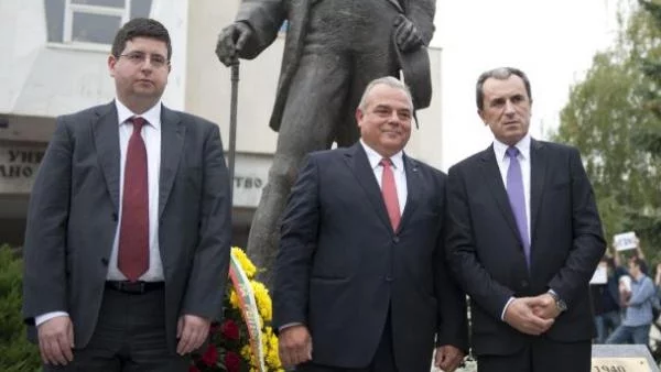 Правителството се отказа да вдига минималната заплата тази година