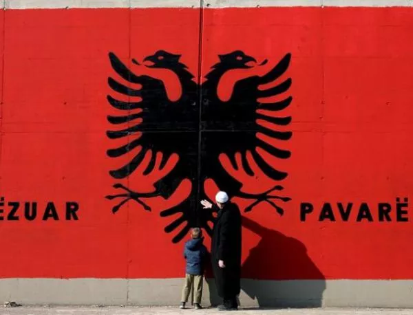 Стотици албанчета без първи учебен ден заради кръвното отмъщение