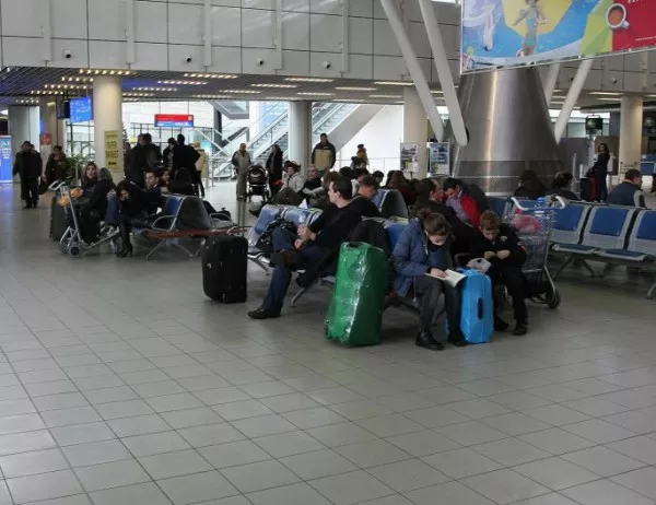 Летище "София" е на път да остане без електронен контрол