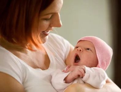 БХК съди мол за дискриминация - забранили на майка да накърми детето си