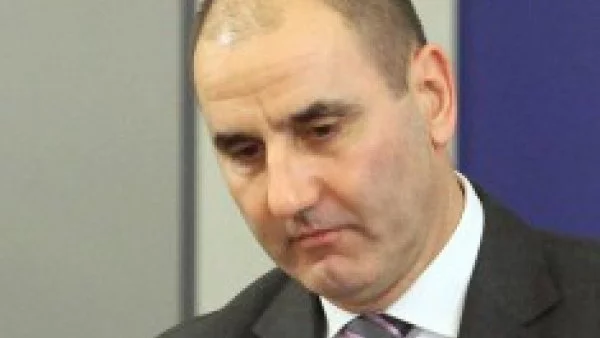 Премиерът винаги е песимист и затова винаги губи басовете