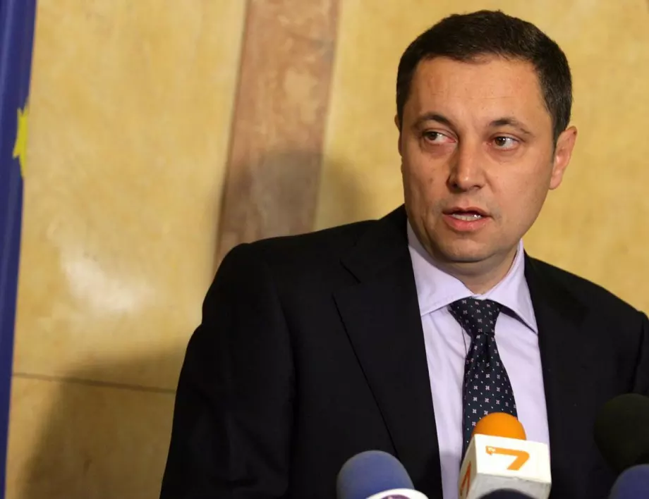 Яне Янев: Проектът на ГЕРБ за нова конституция е повърхностен