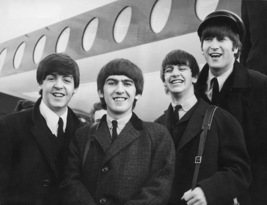Ето го официалния клип към новата песен на The Beatles "Now and Then" (ВИДЕО)