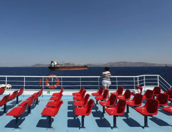 Гръцките фериботи няма да работят във вторник и сряда заради стачка