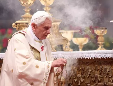 Бивш папа възрази срещу отмяна на безбрачието за свещеници