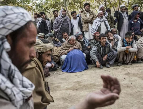 САЩ: Не е вярно, че преговаряме с талибаните