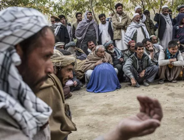Афганистан: Почина лидерът на талибаните