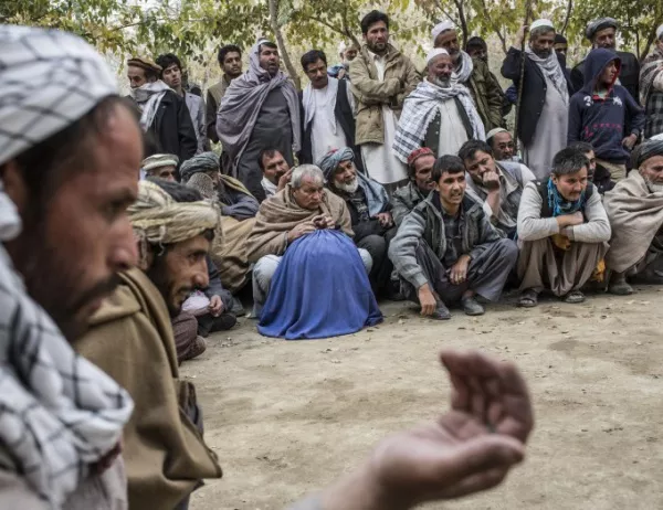 Прокурори искат Международният наказателен съд разследва военни престъпления в Афганистан 