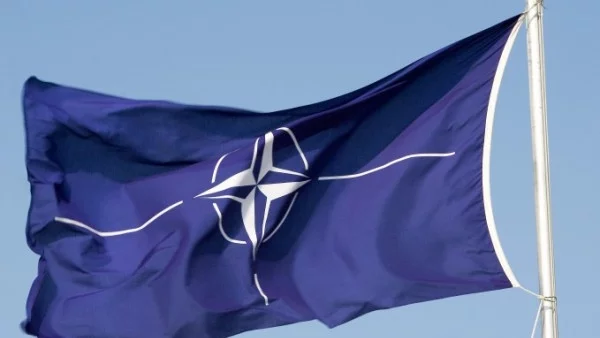 България става член на НАТО