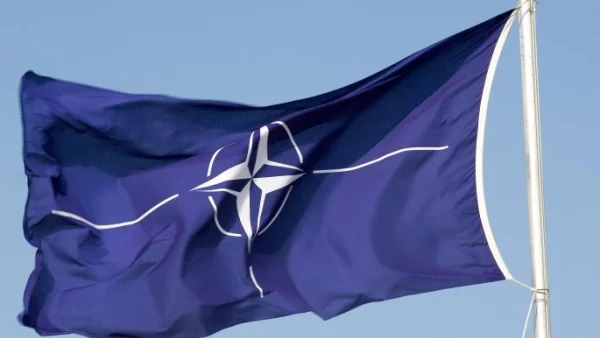 НАТО спира сътрудничеството с Русия