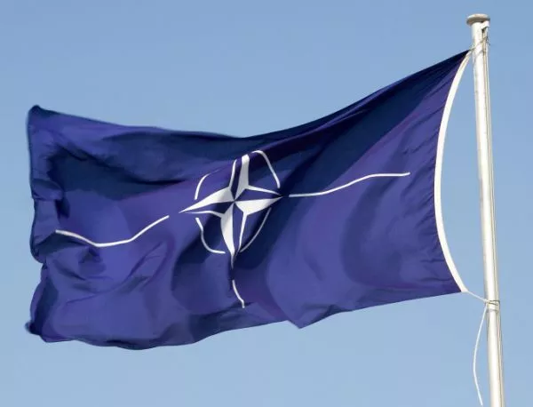 България става член на НАТО